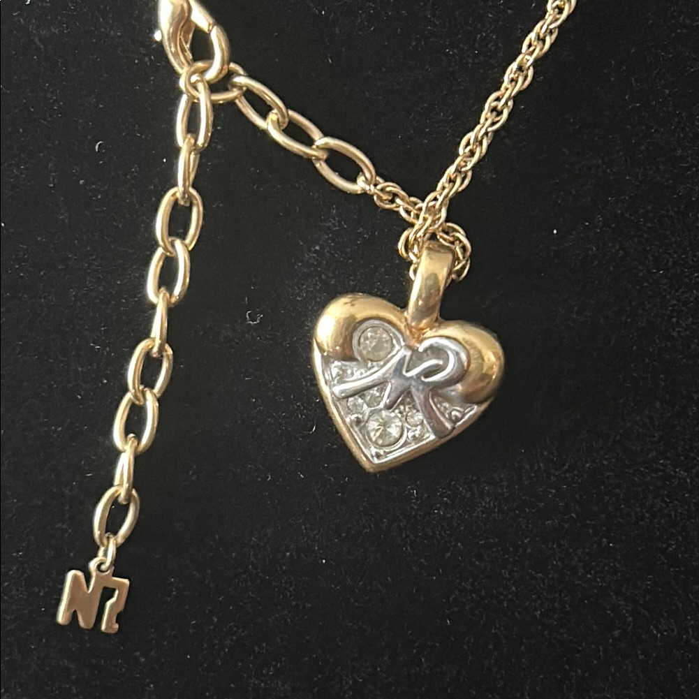 Nina Ricci Authentic Pendant Cushion Heart Necklace
